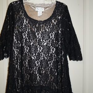 Lady Noiz Lace top